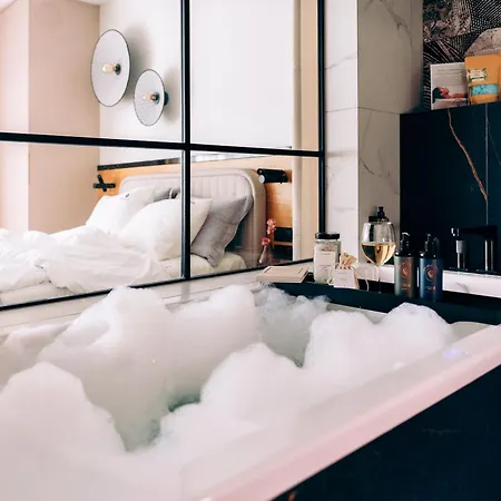 Story With Jacuzzi By Lion Appartement Sopot